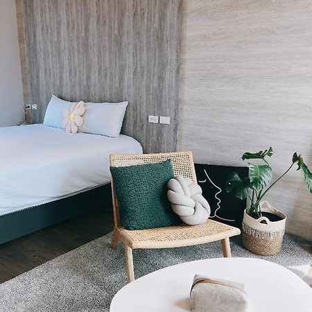Wei Wei Chu B&B Zhuangwei Bagian luar foto