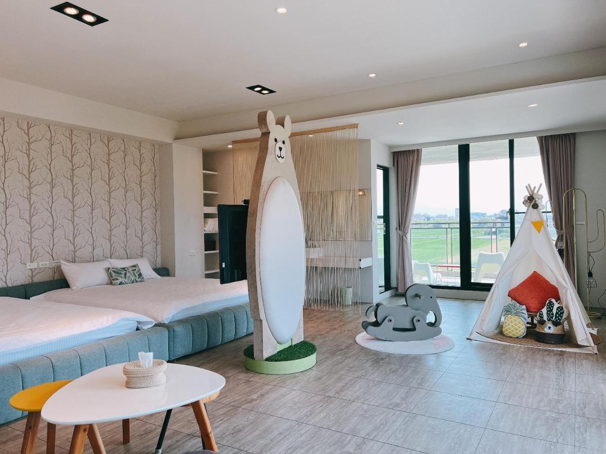 Wei Wei Chu B&B Zhuangwei Bagian luar foto