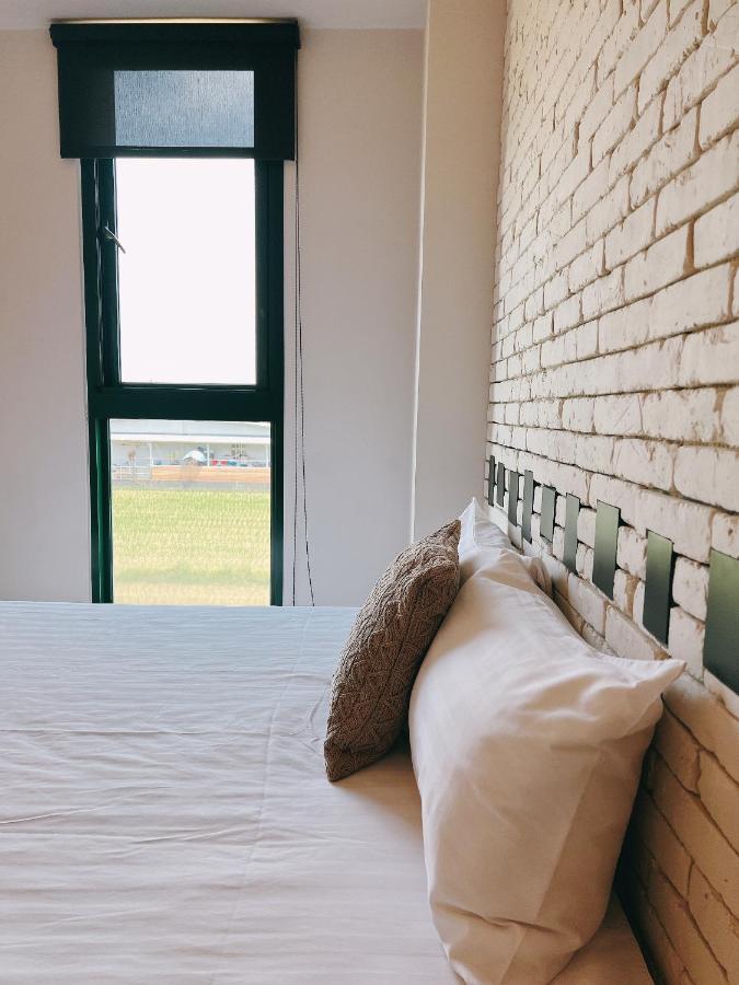 Wei Wei Chu B&B Zhuangwei Bagian luar foto